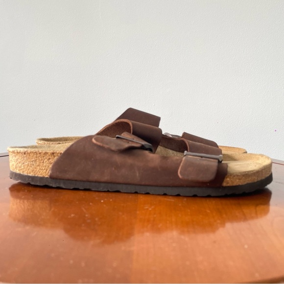 McKinley Arizona Soft Footbed Leather Strap Sandals | US 10 - Picture 2 of 8